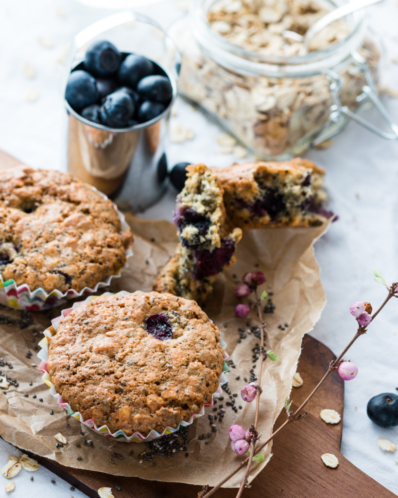 Blueberry-Vanilla Oatmeal Protein Muffins